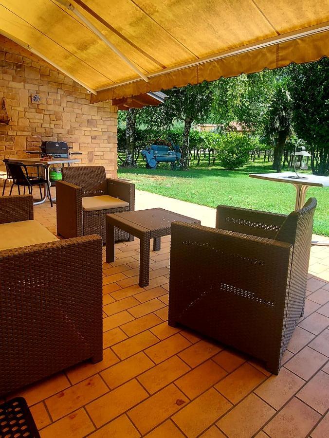 Отель Relais Divino Ала Экстерьер фото