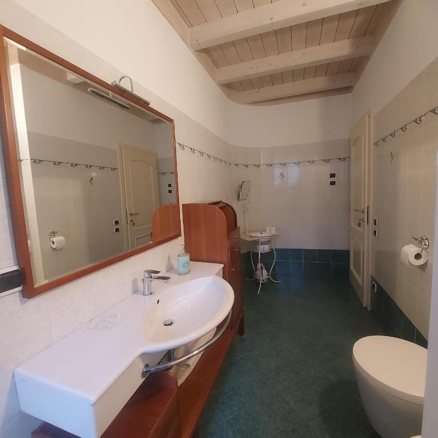 Отель Relais Divino Ала Экстерьер фото