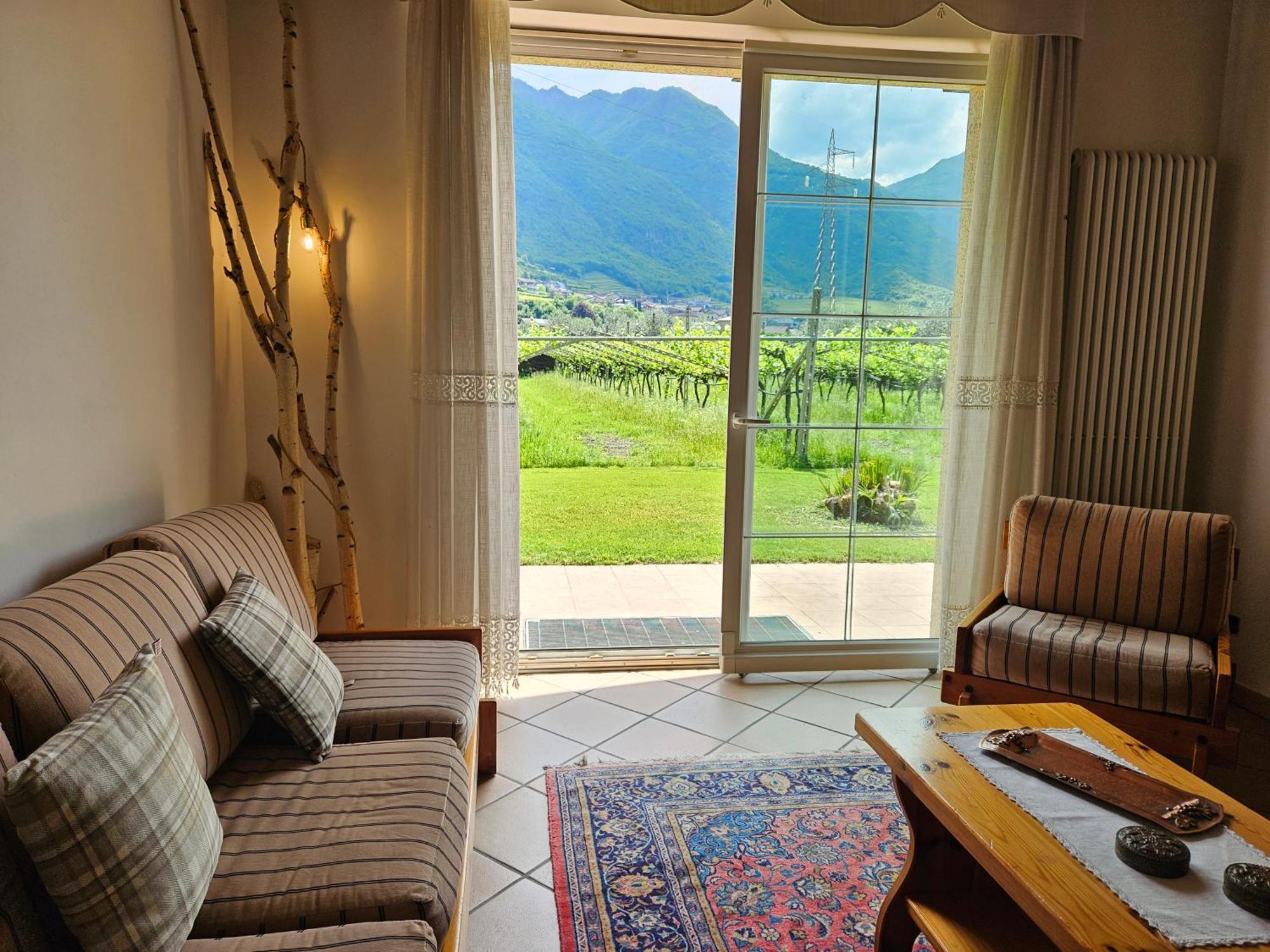 Отель Relais Divino Ала Экстерьер фото